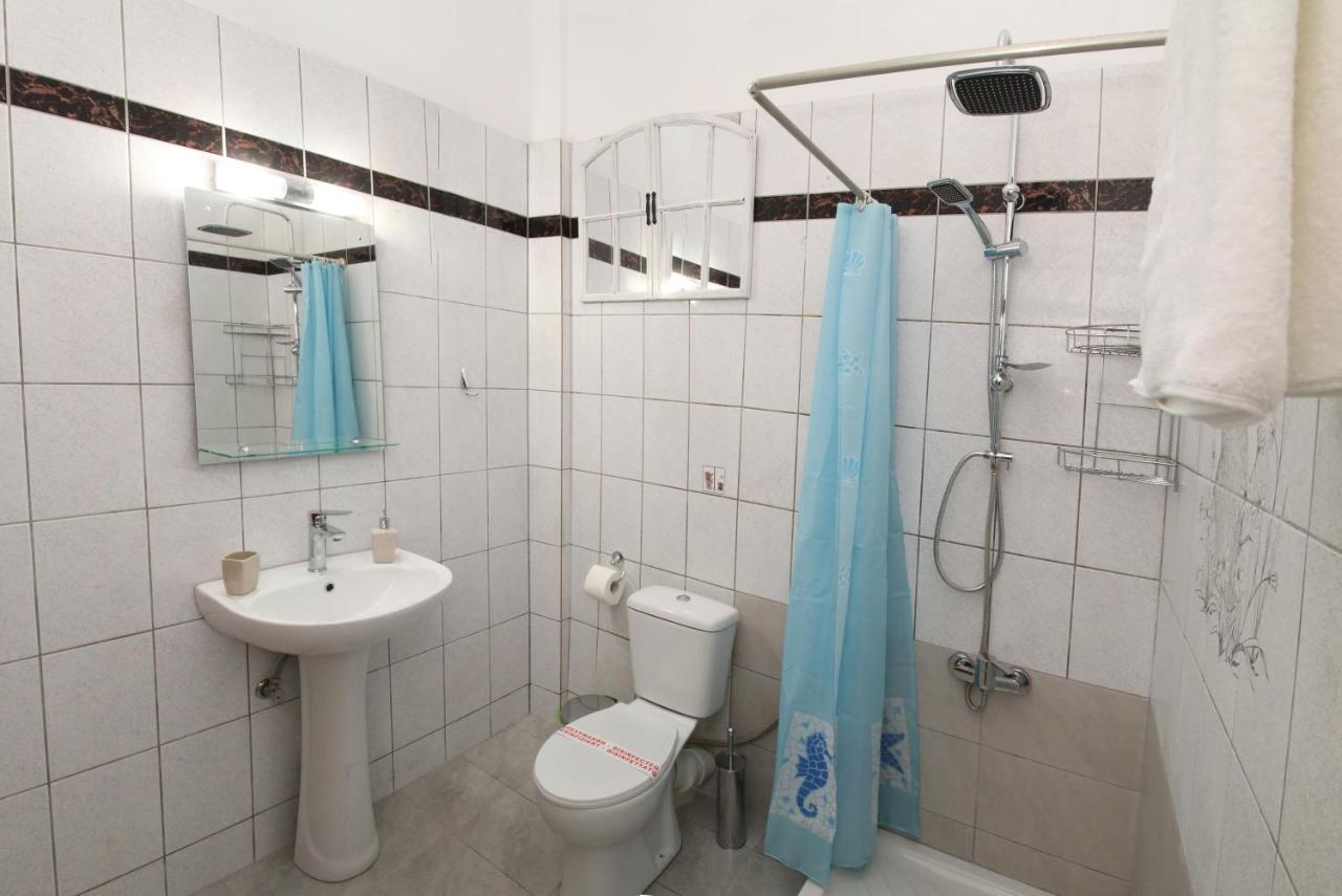 Lampias Apartments Keramotí Kültér fotó