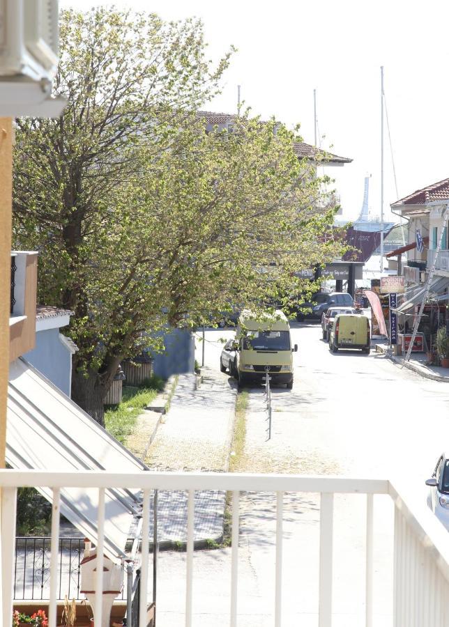 Lampias Apartments Keramotí Kültér fotó