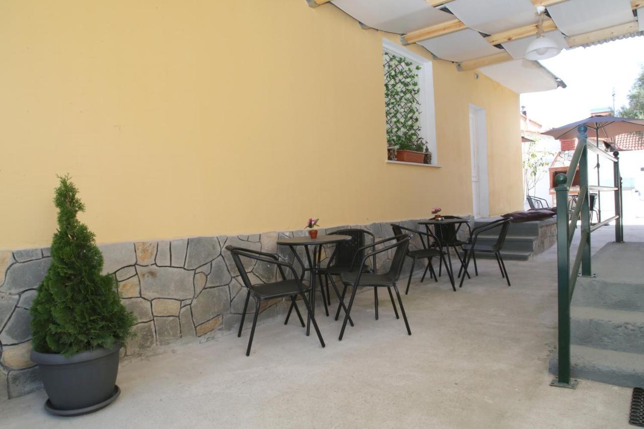 Lampias Apartments Keramotí Kültér fotó